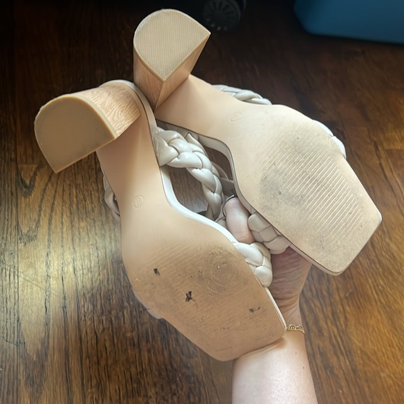 Nude braided heels - Picture 3 of 3